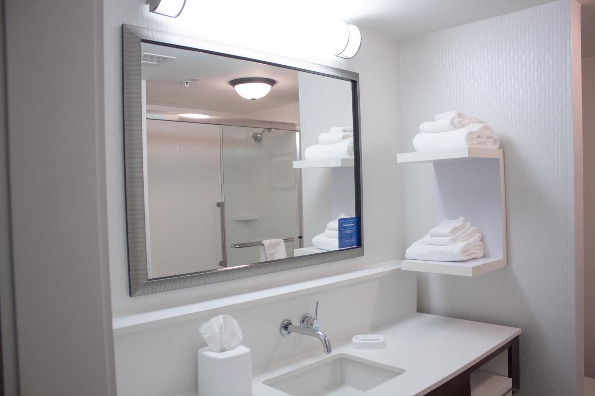 Hampton Inn & Suites Big Rapids, Mi Экстерьер фото