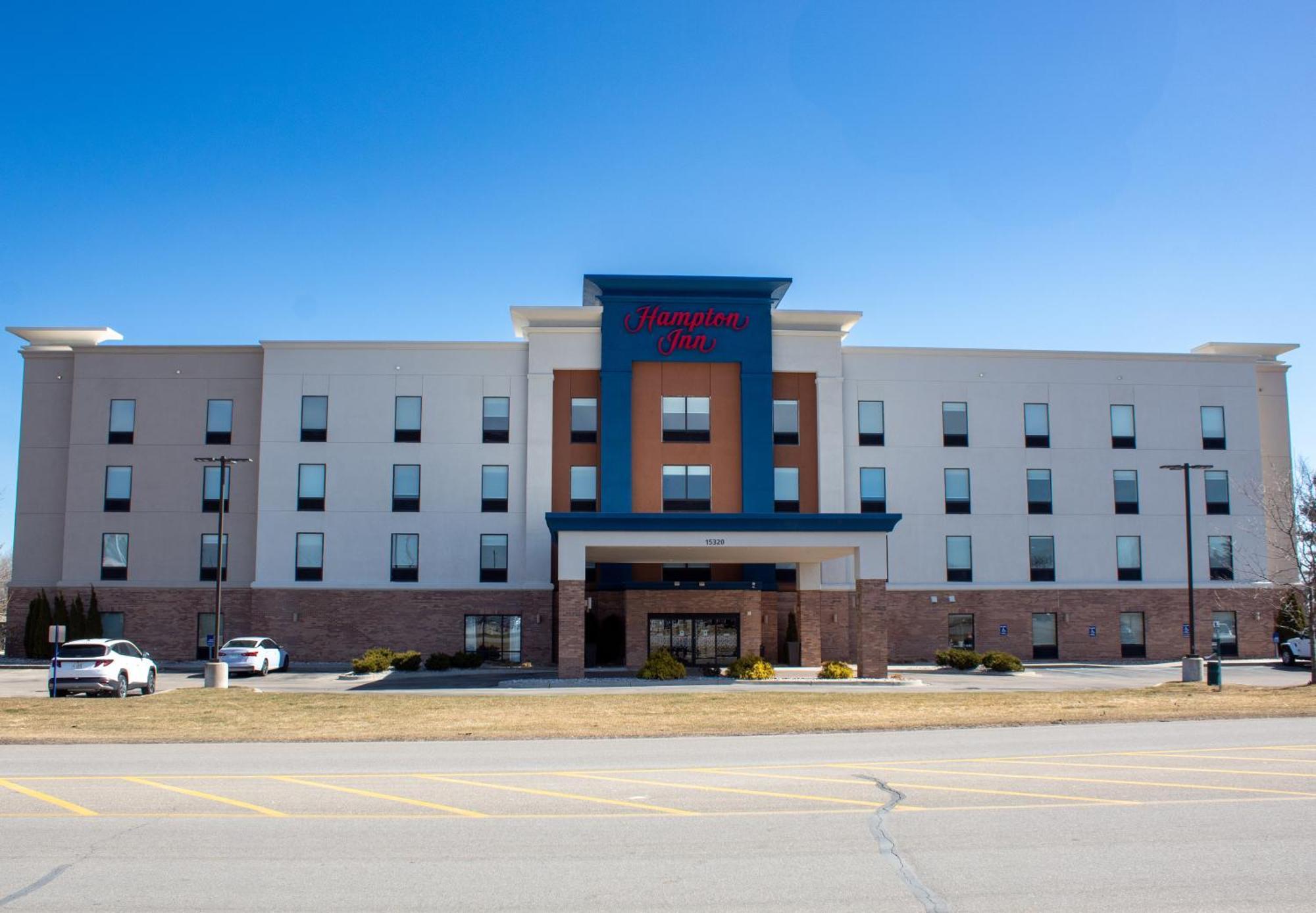 Hampton Inn & Suites Big Rapids, Mi Экстерьер фото